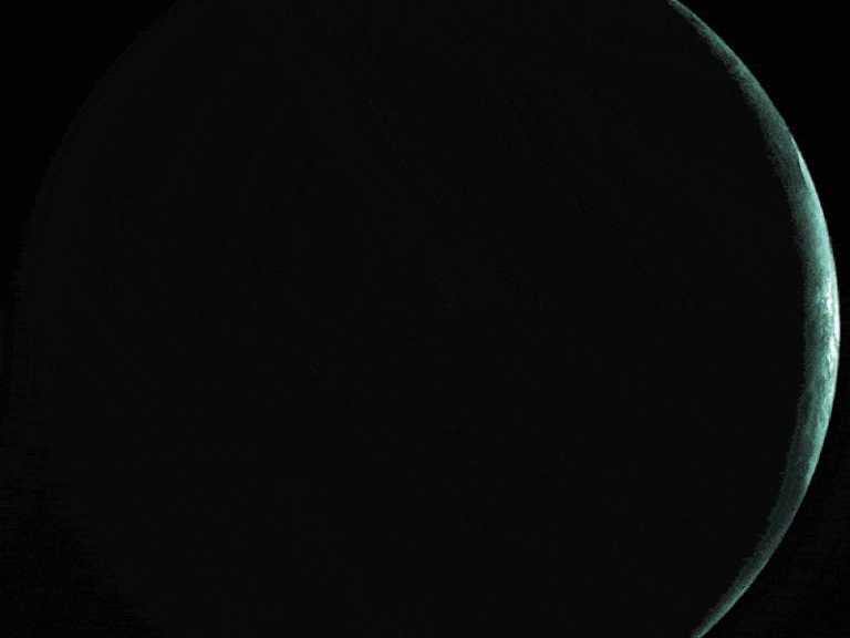 Анимация из кадров, сделанных аппаратом «Электро-Л №2» (GOMS-3) / ©«Роскосмос», Научный Центр оперативного мониторинга Земли (НЦ ОМЗ)