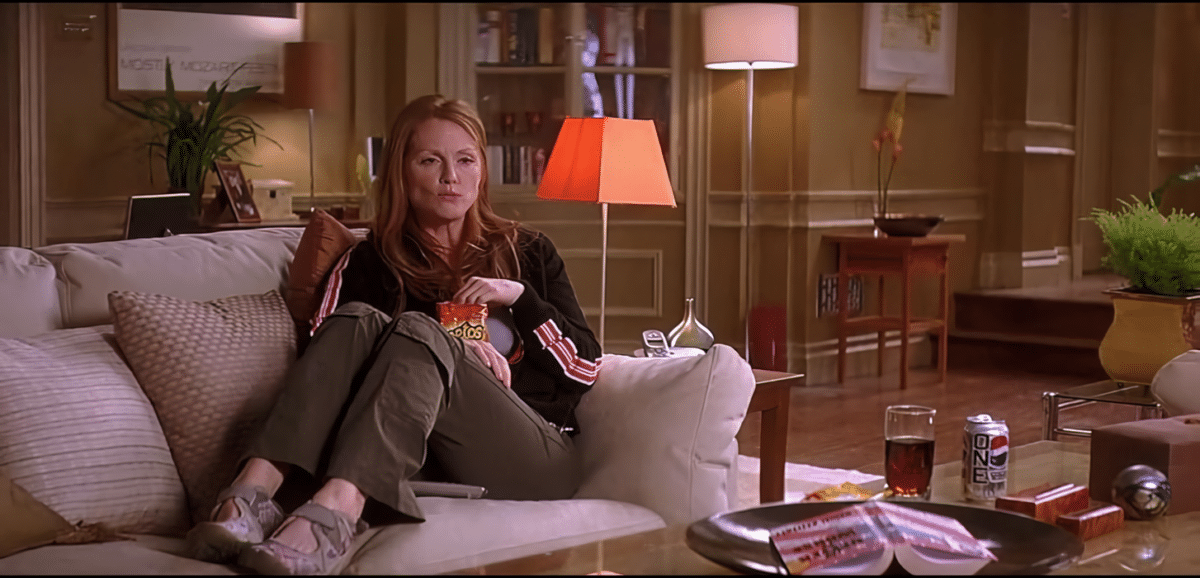 Кадр из фильма Законы привлекательности / © Mobius Pictures