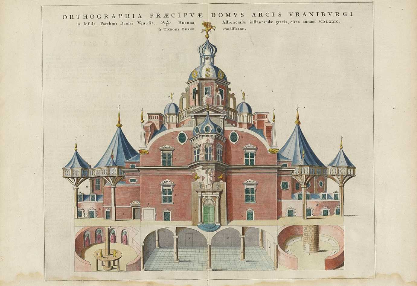 Резиденция Тихо Браге на гравюре из «Большого атласа» голландского картографа и гравера Яна Блау. На верхнем этаже здания находилась обсерватория, а в подвале разместили алхимическую лабораторию / © wikipedia.org