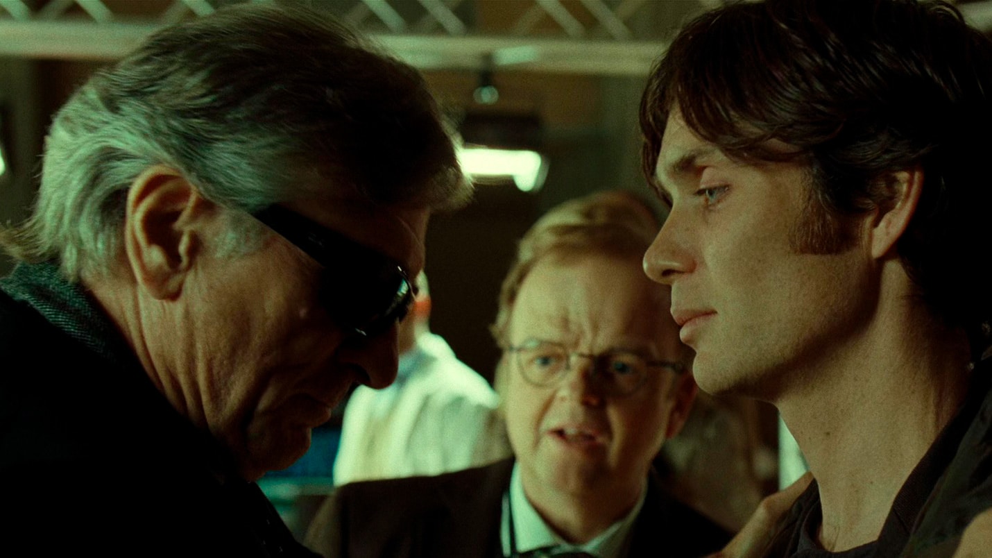 Кадр из американского фильма «Красные огни» о парапсихологах, разоблачающих шарлатанов / © Millennium Entertainment