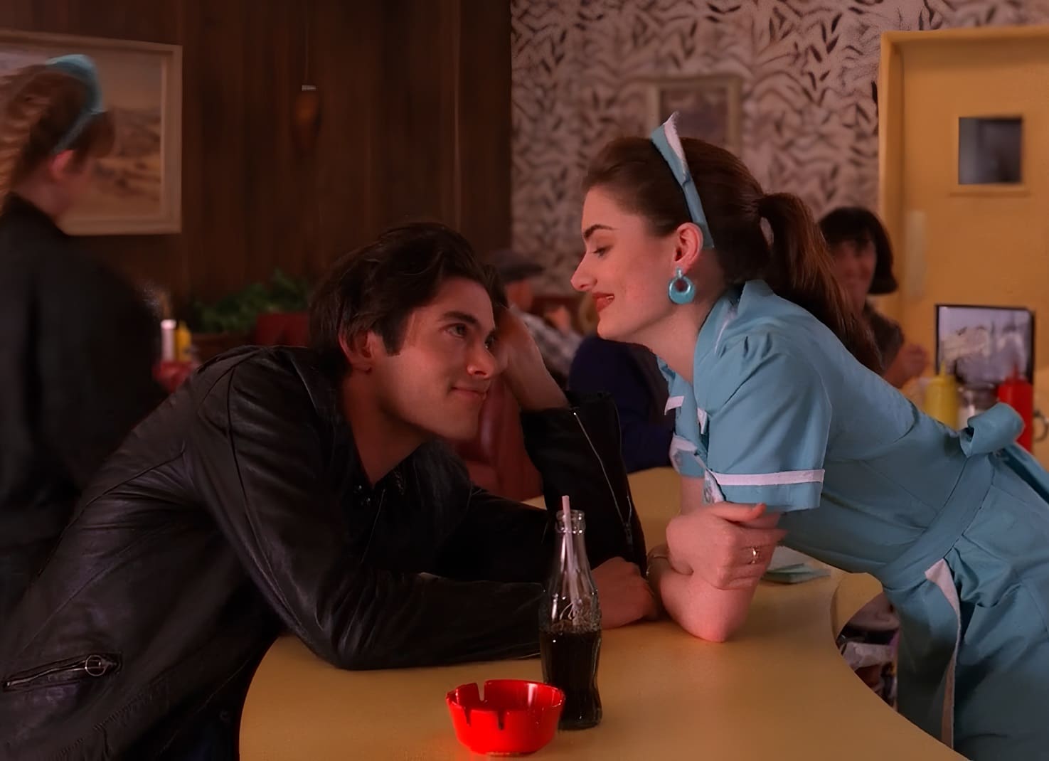 Кадр из сериала «Твин Пикс» / © ABC