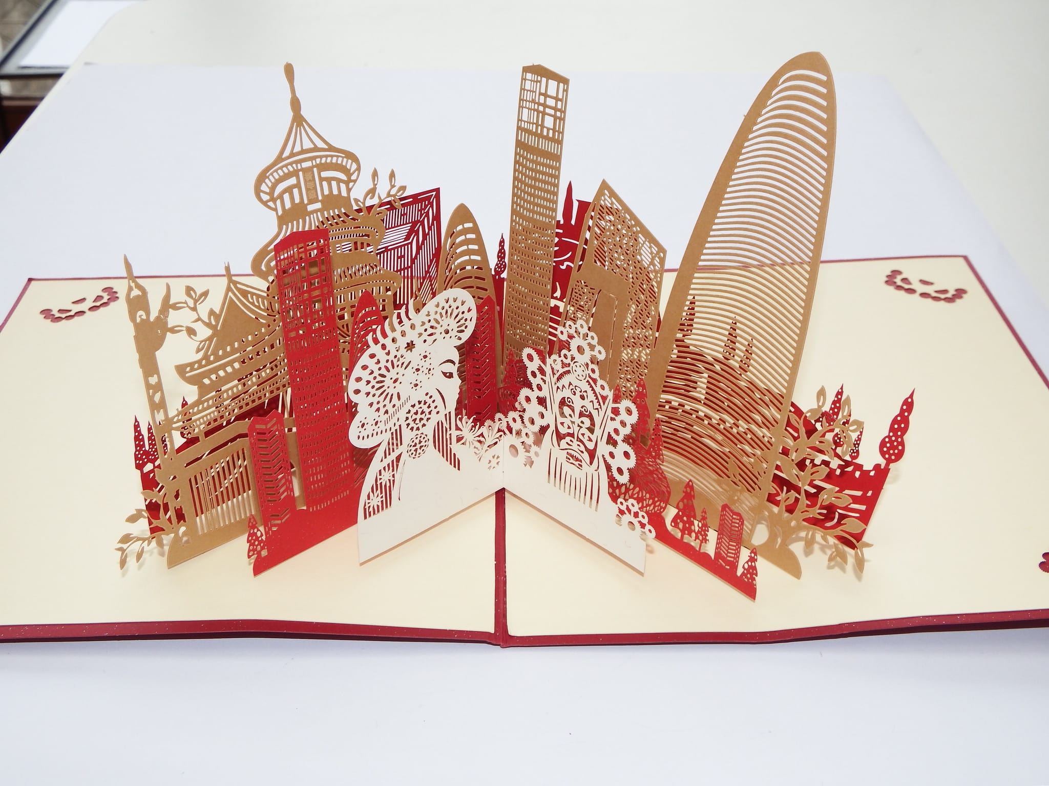 Киригами / © fdecomite