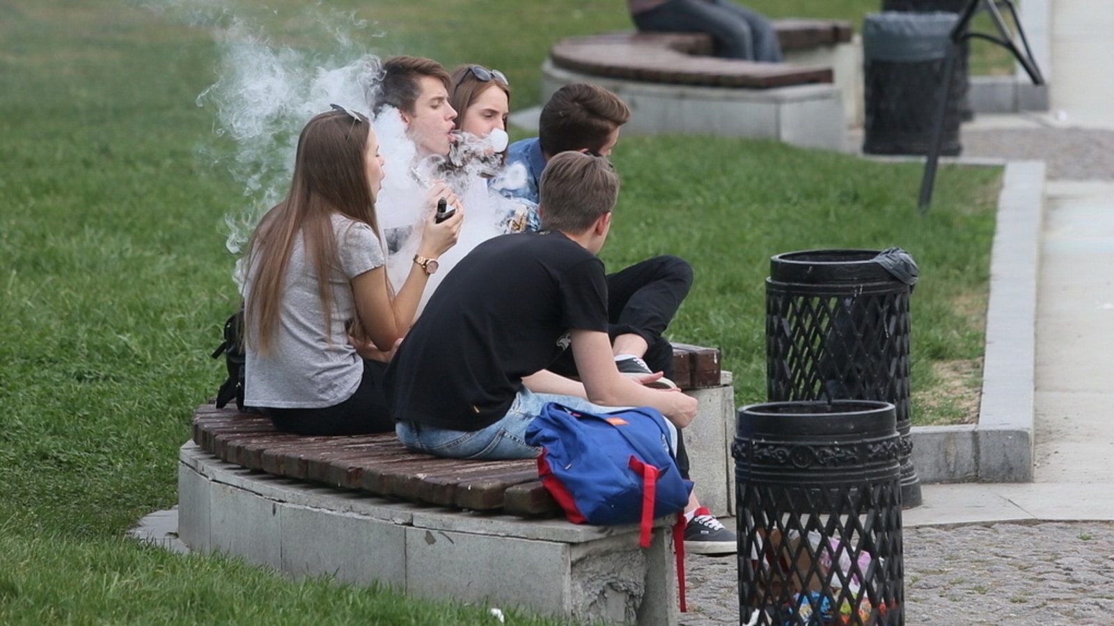 Подростки начинают курить по иным причинам, чем 10 лет назад / © Автор неизвестен, БрянскToday