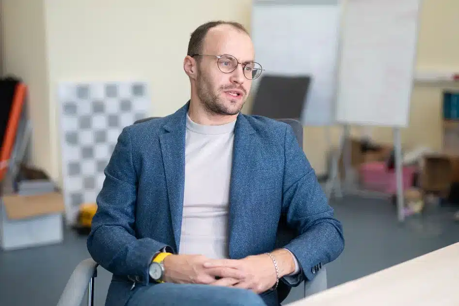 Александр Панов, руководитель научной группы «Нейросимвольная интеграция» в Институте искусственного интеллекта AIRI / © Центр научных коммуникаций МФТИ, Анастасия Каплина