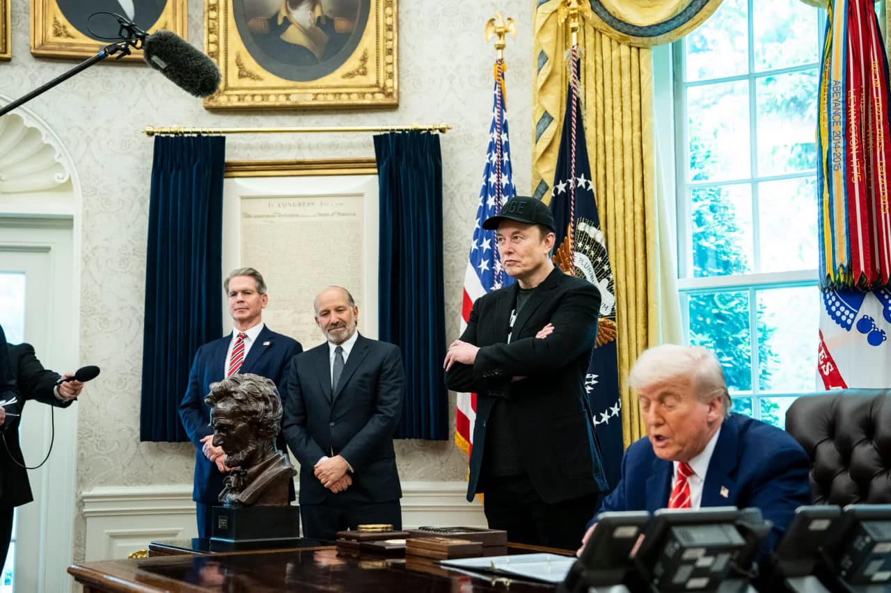 Сближение Маска и Трампа не могло быть долгим, в силу особенностей их личностей. Но мало кто ожидал, что разрыв будет настолько резким и жестким / © Haiyun Jiang, New York Times