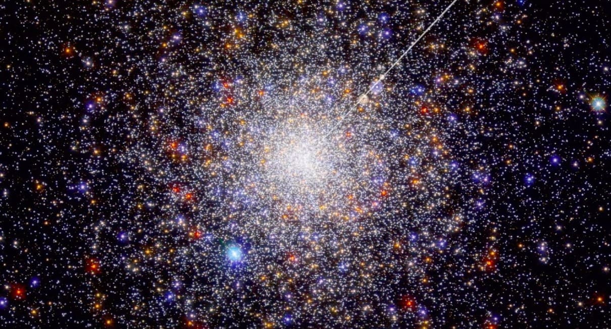 Шаровое звездное скопление NGC 1851 / © NASA's Goddard Space Flight Center