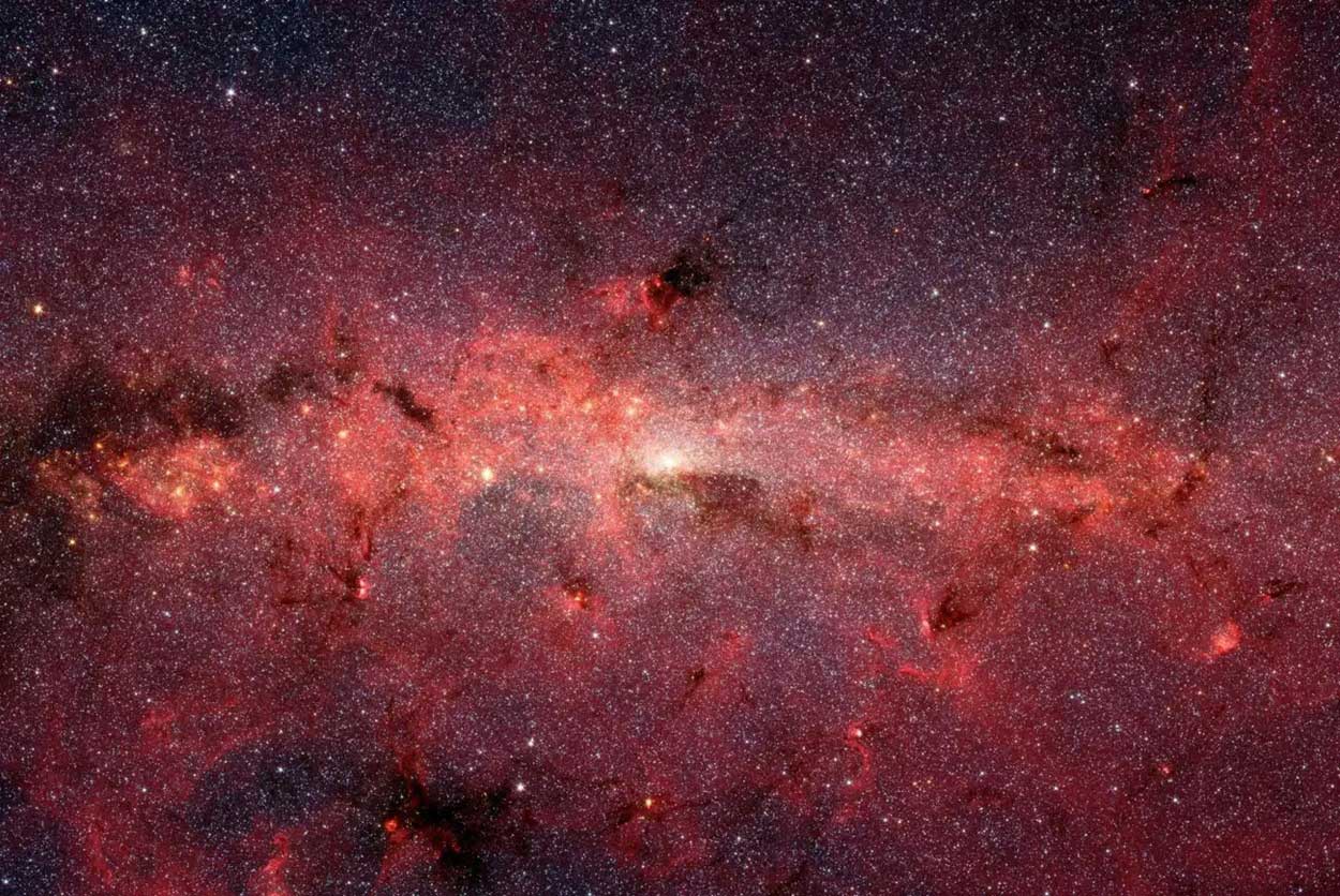 В центре Млечного Пути звезды выглядят слишком молодыми для своих размеров / © NASA, Caltech, Susan Stolovy (SSC, Caltech)