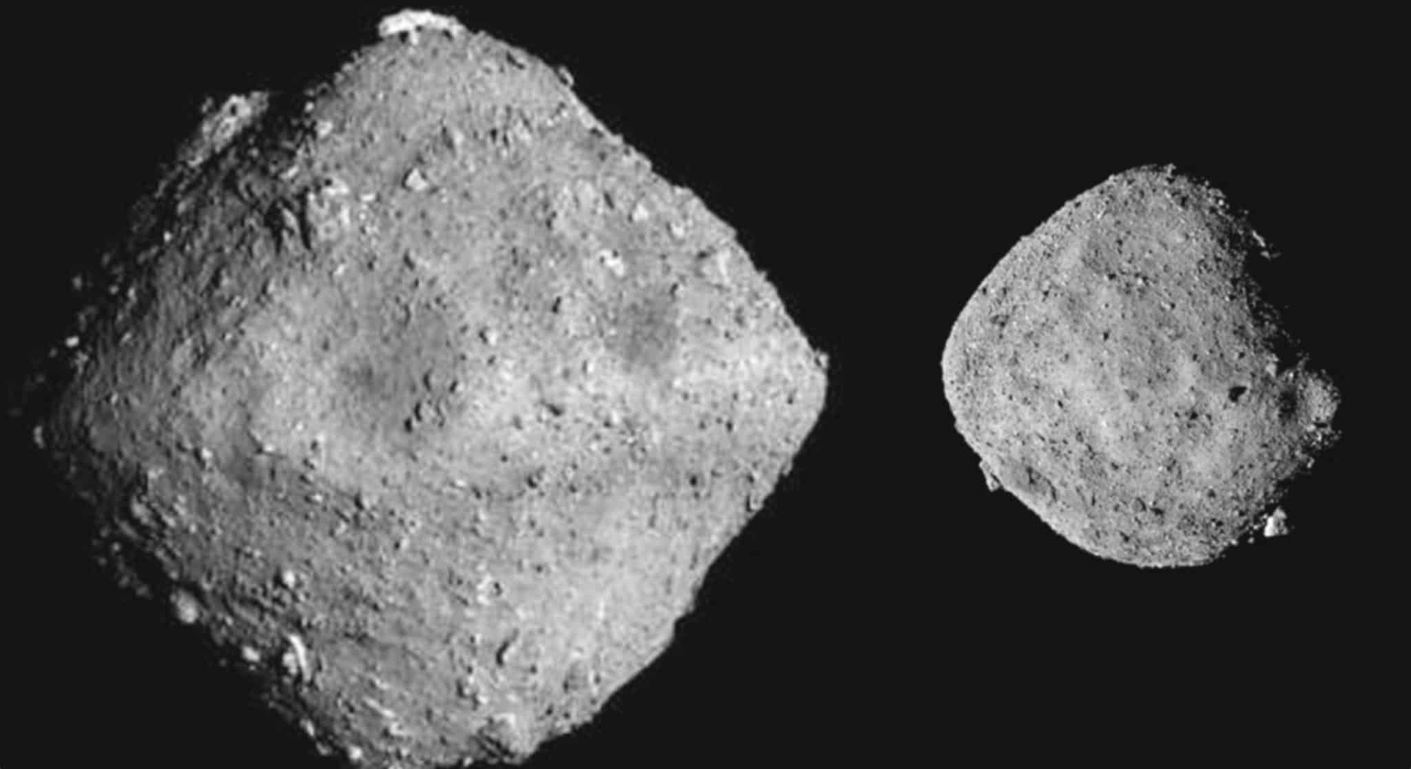 Околоземные астероиды Рюгу (справа) и Бенну (слева) / © AXA / University of Tokyo / Kochi University / Rikkyo University / Nagoya University / Chiba Institute of Technology / Meiji University / Aizu University / AIST.