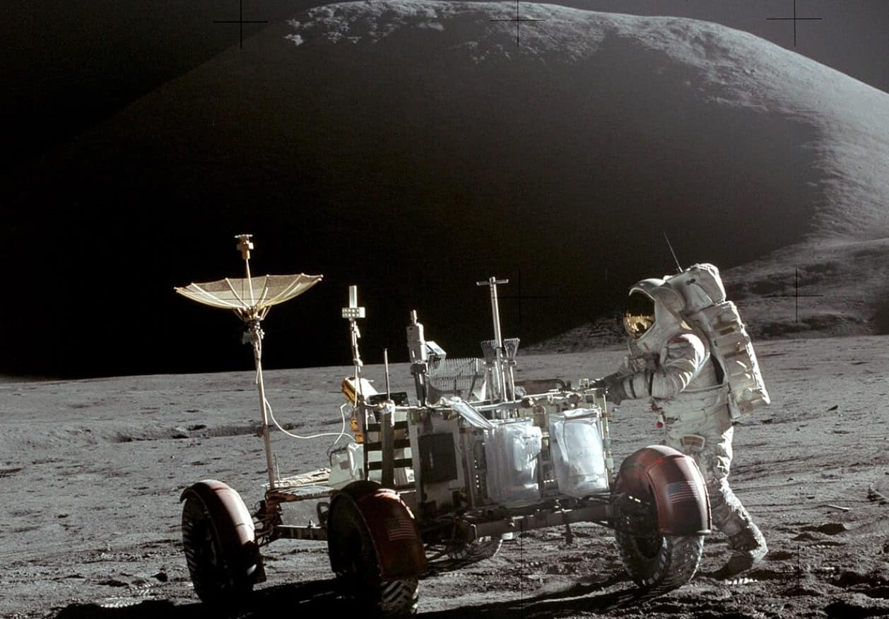 Луномобиль, снимок 31 июля 1971 года / ©  NASA, David Scott