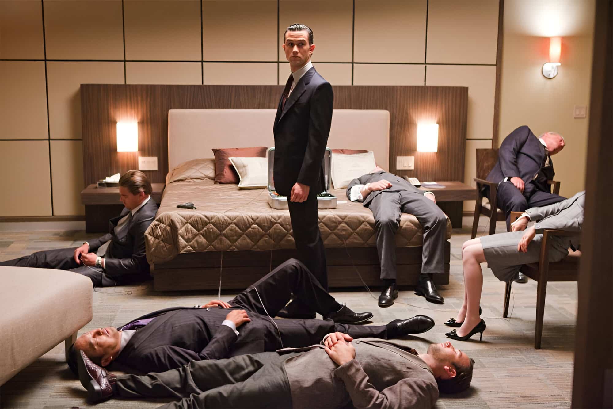 Кадр из фильма «Начало» / © Warner Bros. Pictures