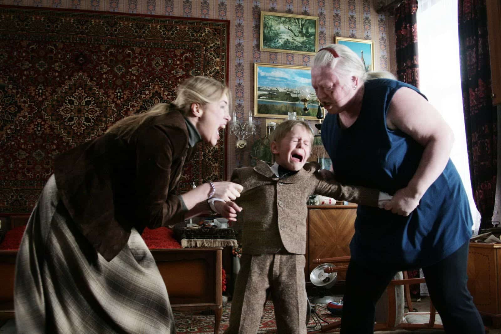 Кадр из фильма "Похороните меня за плинтусом"  / © Киностудия "Глобус"