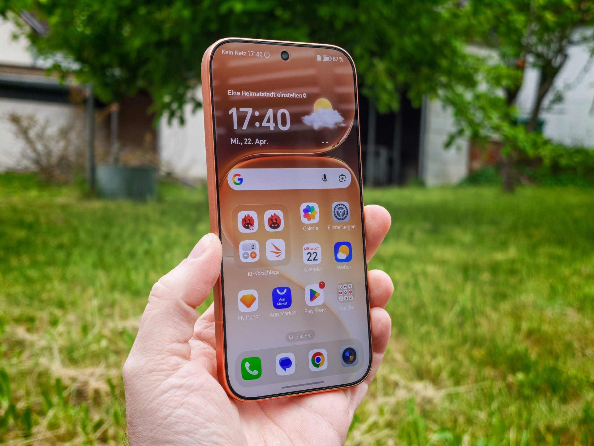 В смартфоне HONOR 600 используется кремний-углеродный аккумулятор повышенной емкости / © Timo Altmeyer